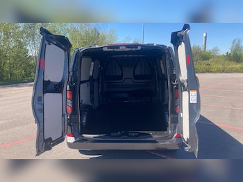 Used Ford Transit Custom 2024 for sale - 78378980: Photo