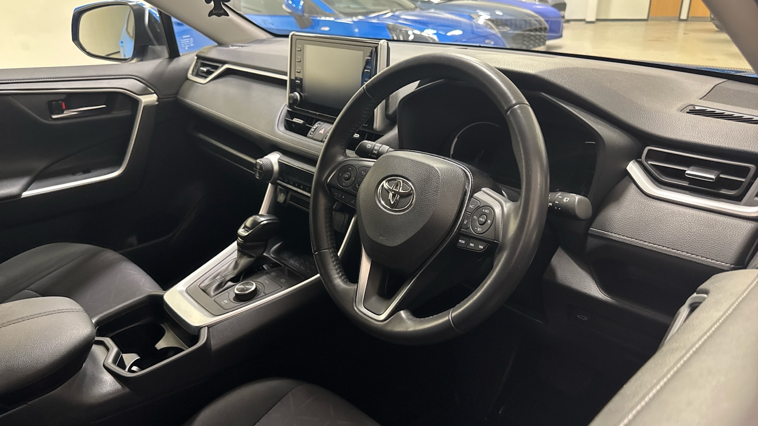 Used Toyota RAV4 2021 for sale - 77622317: Photo 11