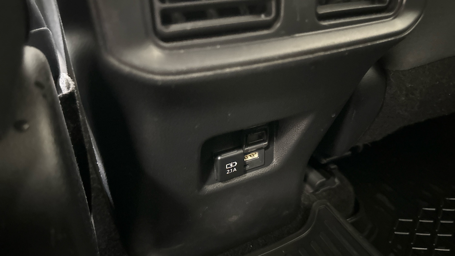 Used Toyota RAV4 2021 for sale - 77622317: Photo 28