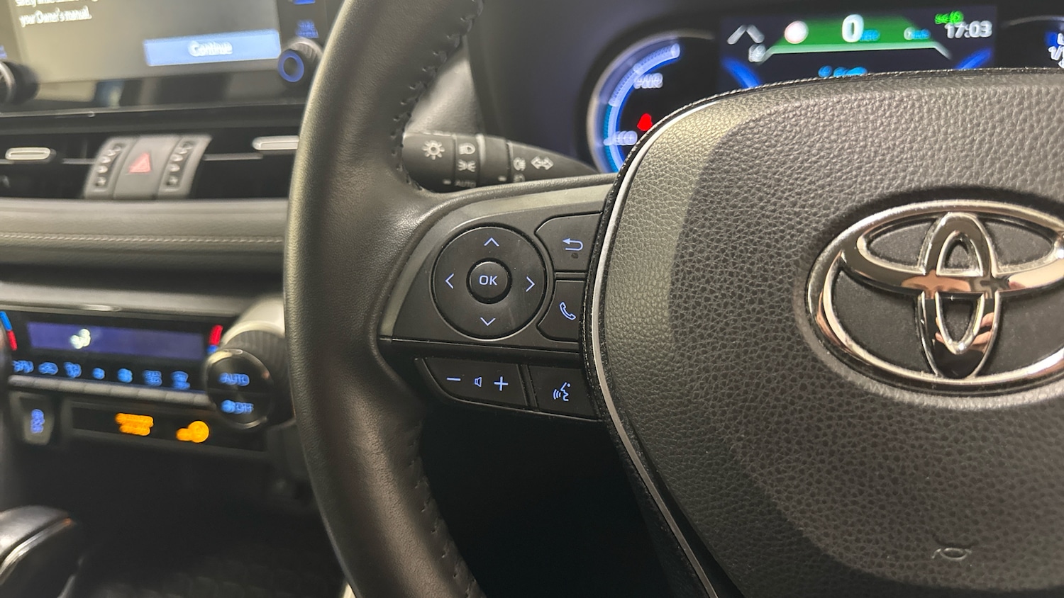 Used Toyota RAV4 2021 for sale - 77622317: Photo 31