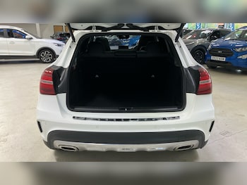 Used Mercedes-Benz GLA 2018 for sale - 78722557: Photo