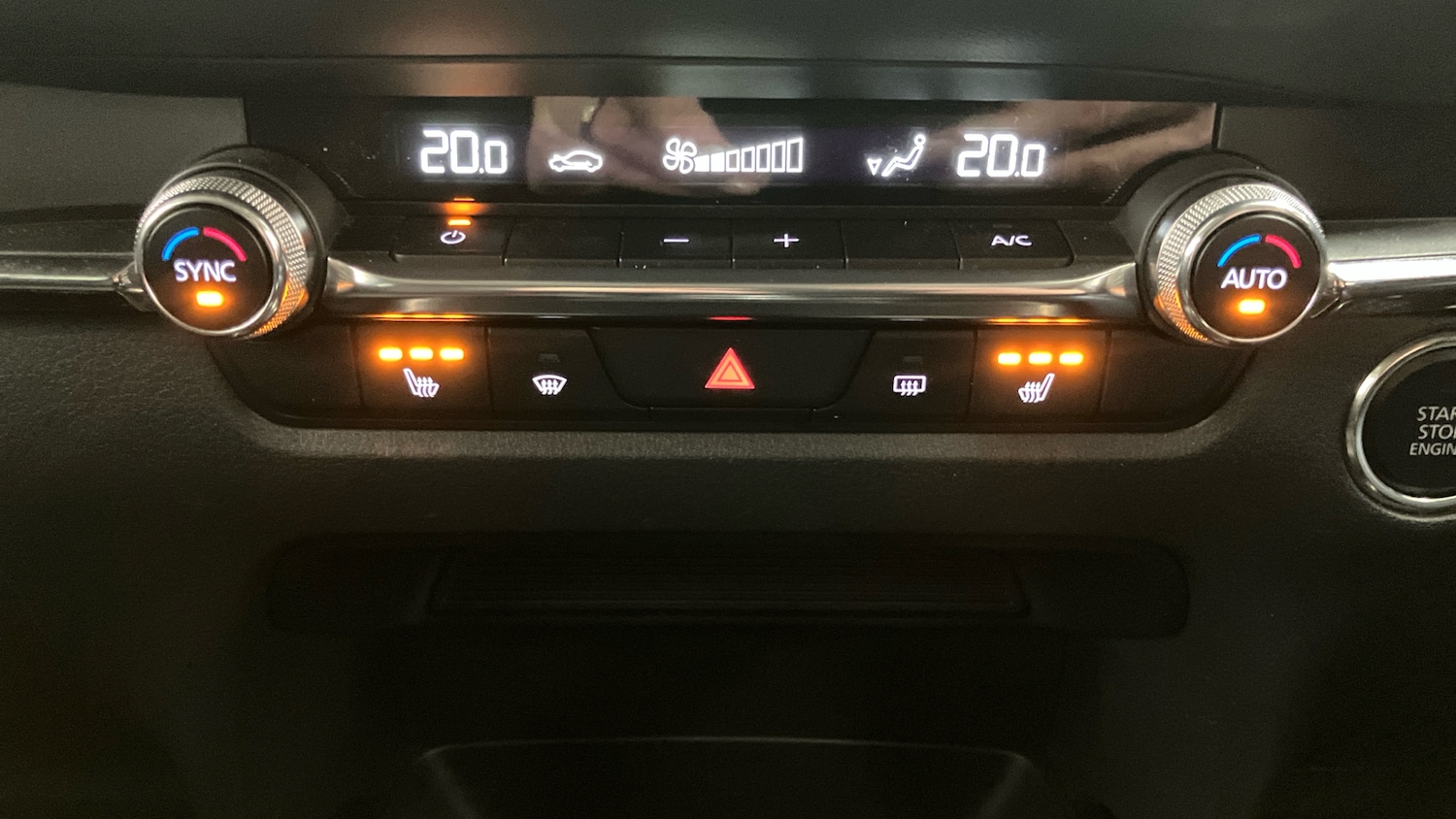 Used Mazda CX-30 2023 for sale - 77830473: Photo 25