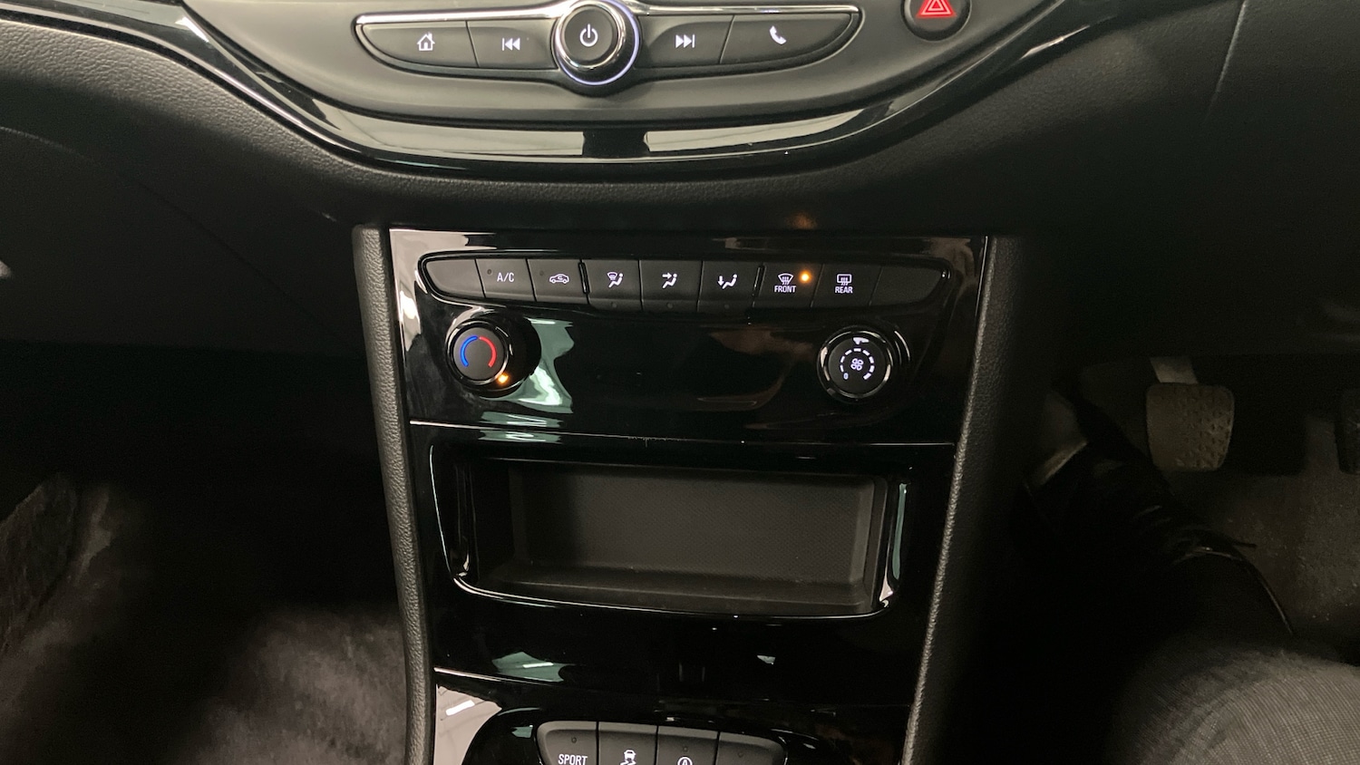 Used Vauxhall Astra 2019 for sale - 76931572: Photo 42