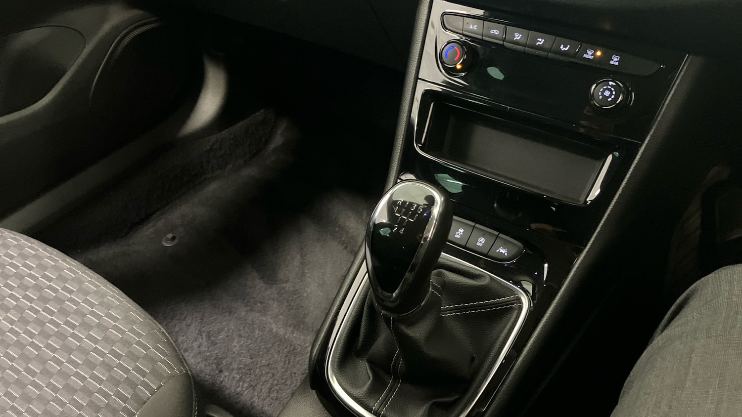 Used Vauxhall Astra 2019 for sale - 76931572: Photo 44