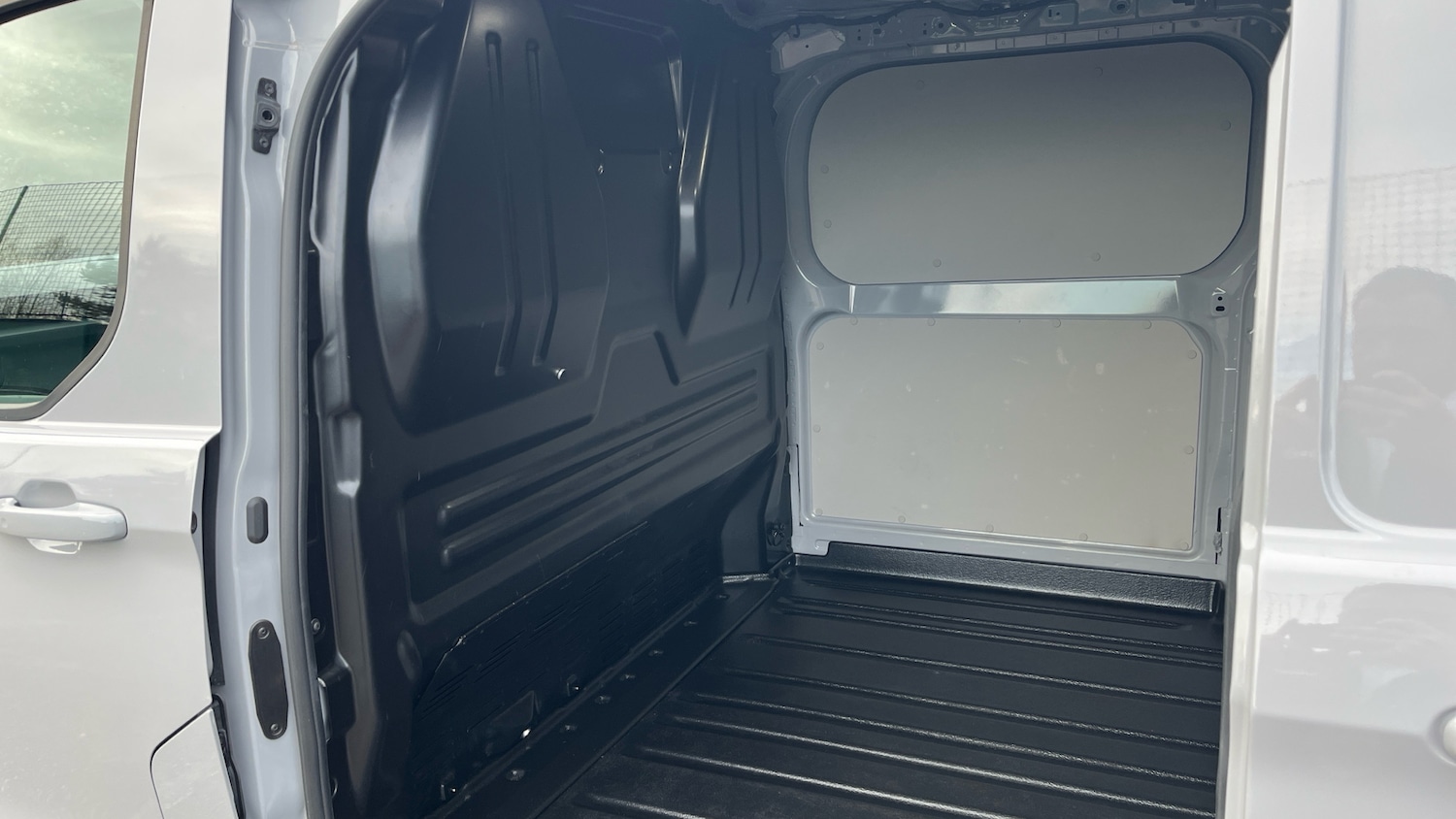 Used Ford Transit Custom 2024 for sale - 76831549: Photo 18