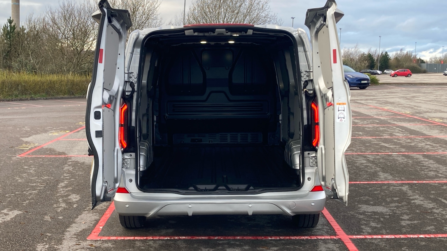 Used Ford Transit Custom 2025 for sale - 77898711: Photo 3