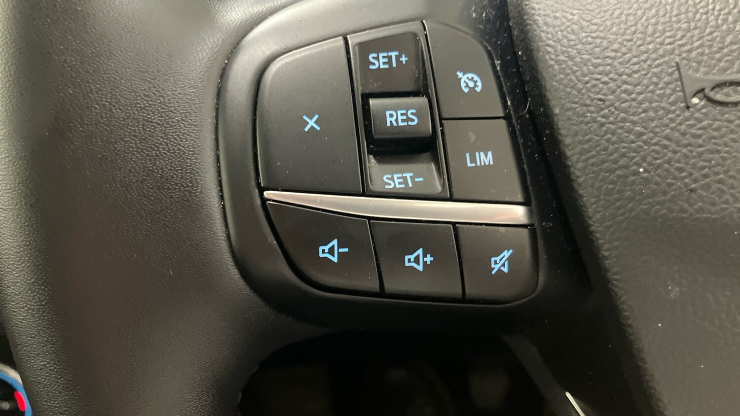 Used Ford Kuga 2023 for sale - 77945963: Photo 32