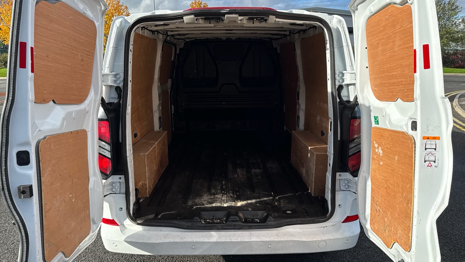 Used Ford Transit Custom 2024 for sale - 76444336: Photo 12