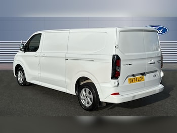 Used Ford Transit Custom 2024 for sale - 76444336: Photo
