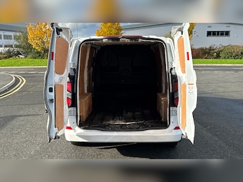 Used Ford Transit Custom 2024 for sale - 76444336: Photo