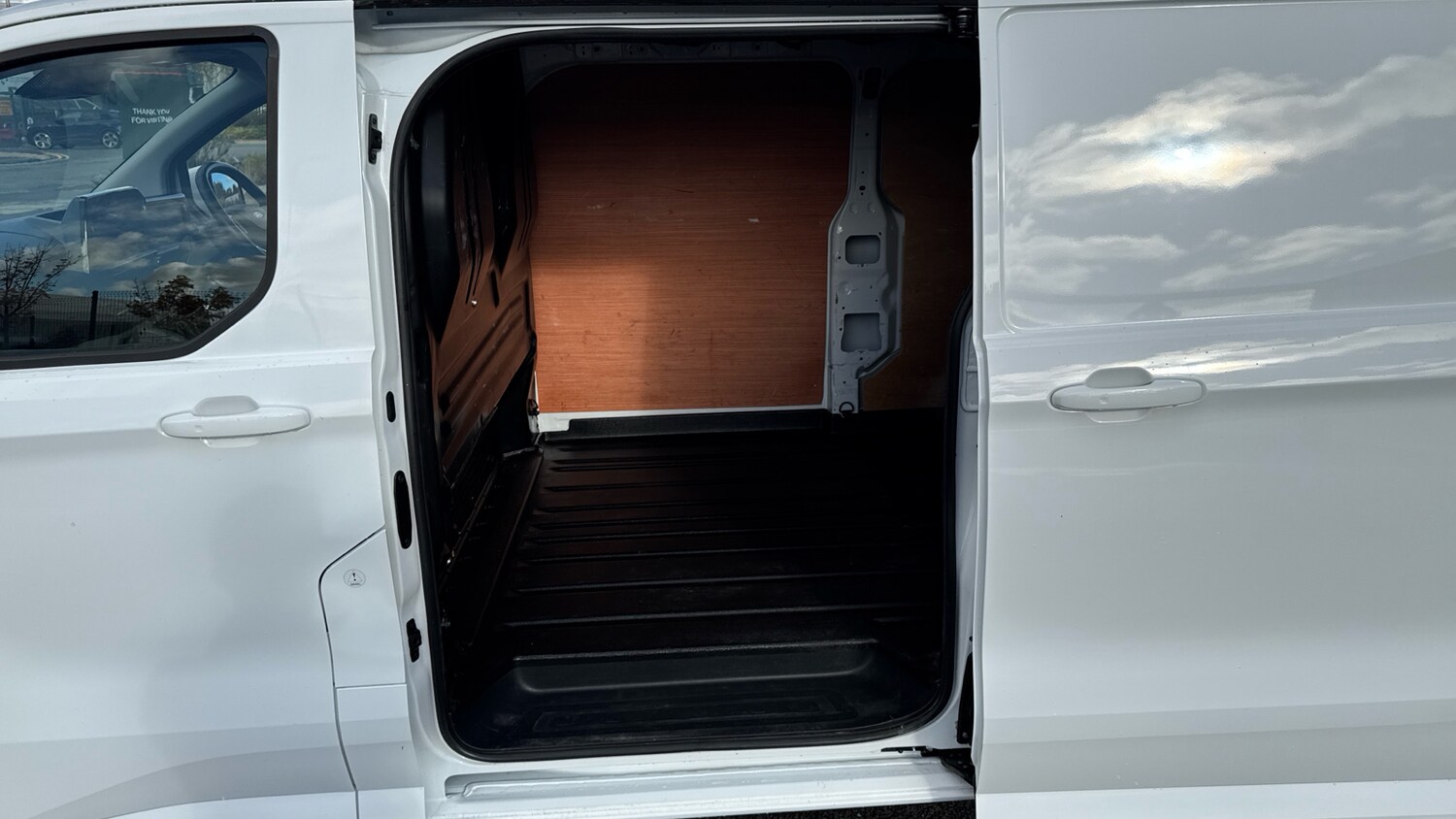 Used Ford Transit Custom 2024 for sale - 76444336: Photo 5