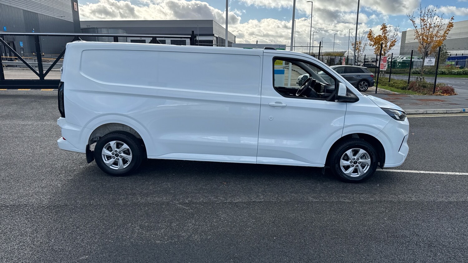 Used Ford Transit Custom 2024 for sale - 76444336: Photo 9