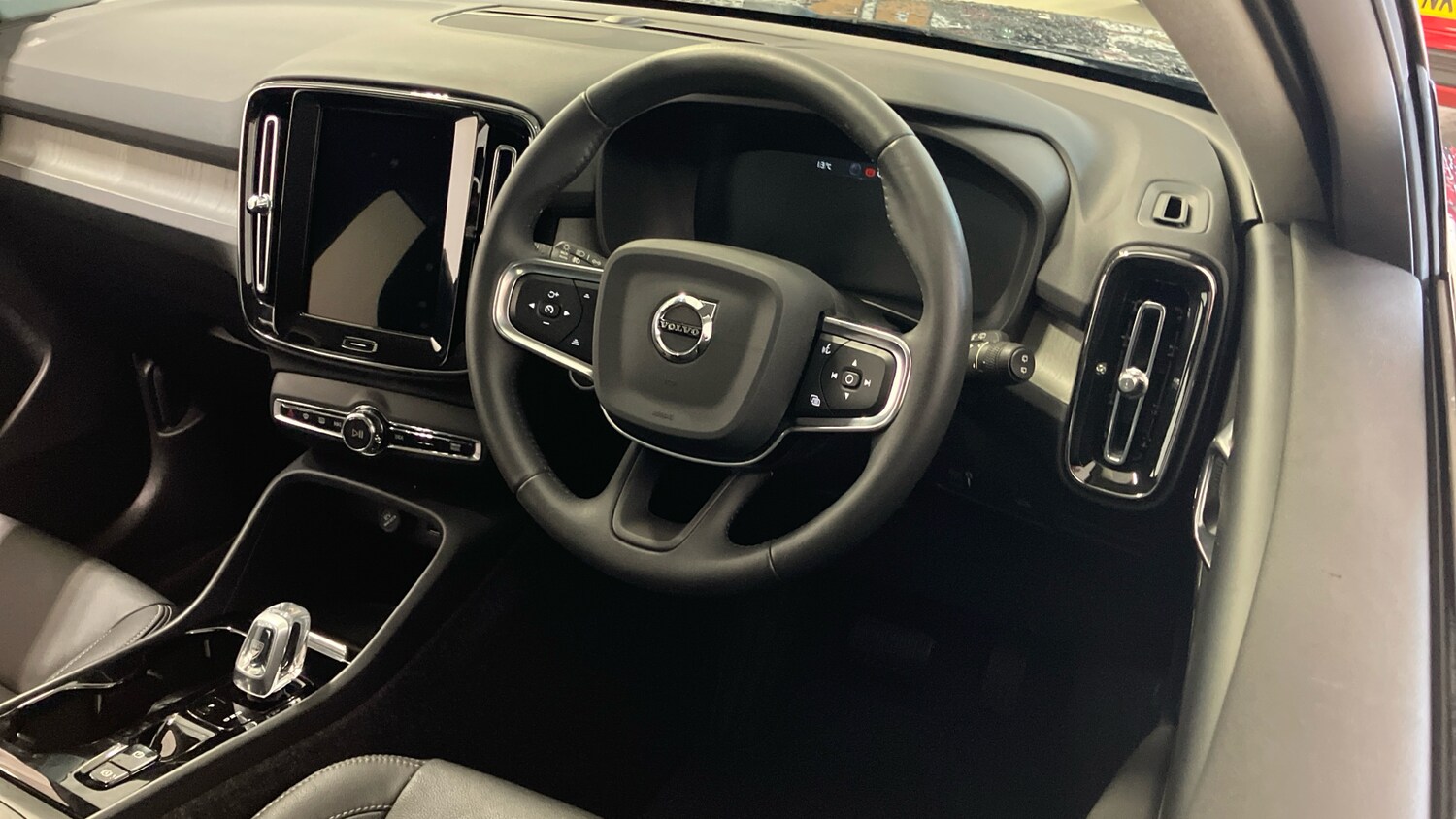 Used Volvo XC40 2021 for sale - 77898712: Photo 11