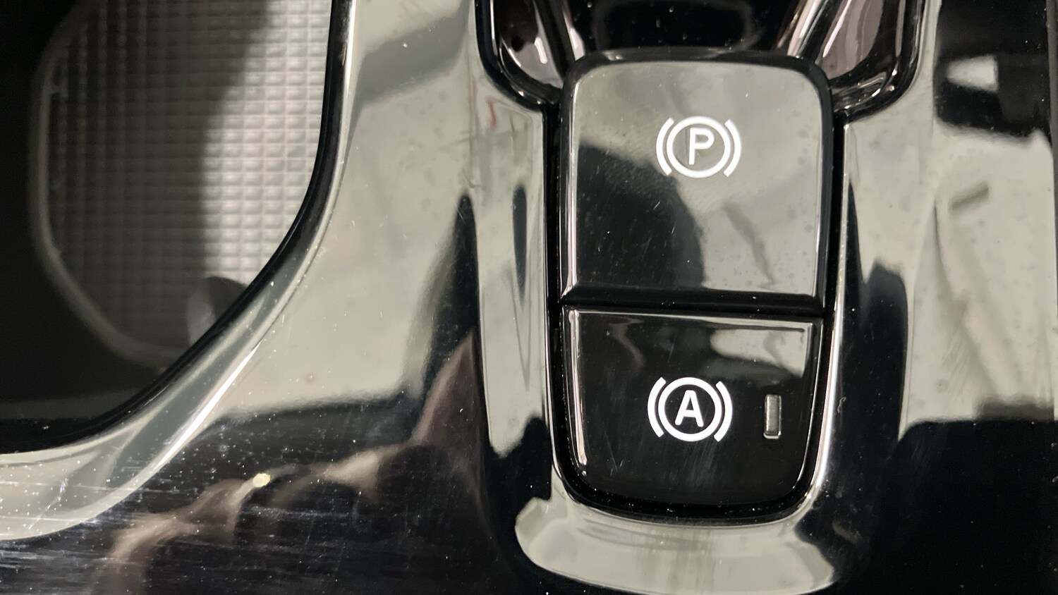 Used Volvo XC40 2021 for sale - 77898712: Photo 27