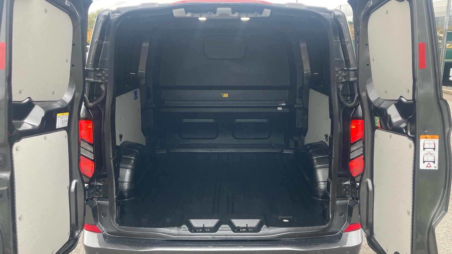 Used Ford Transit Custom 2025 for sale - 76332752: Photo 12