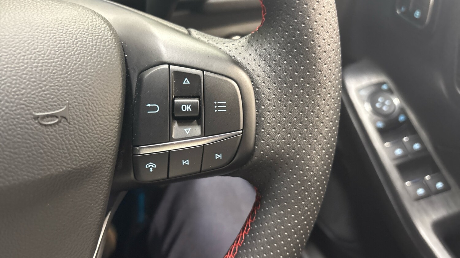 Used Ford Kuga 2025 for sale - 76461700: Photo 35