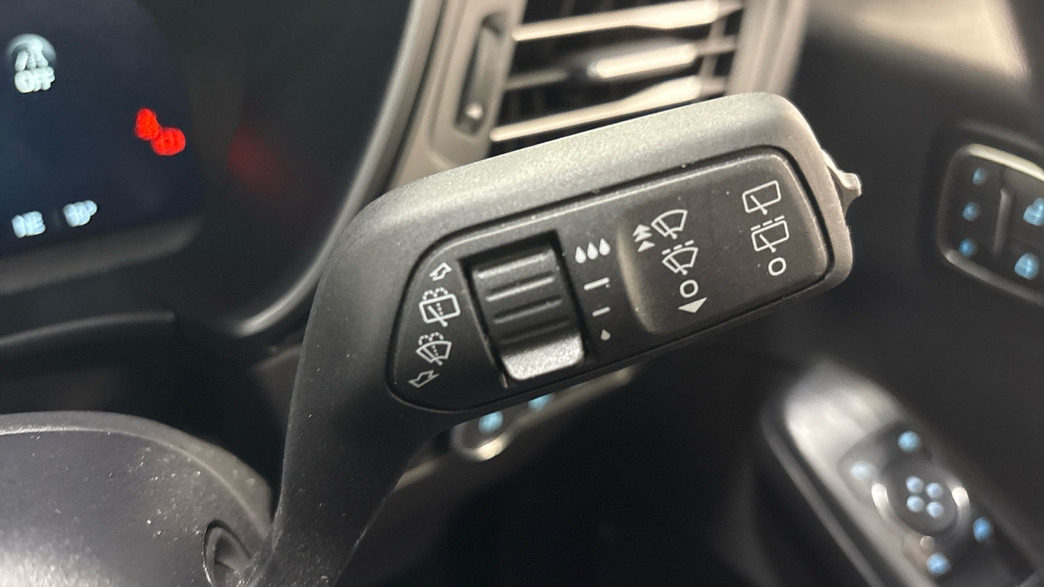 Used Ford Kuga 2025 for sale - 76461700: Photo 38