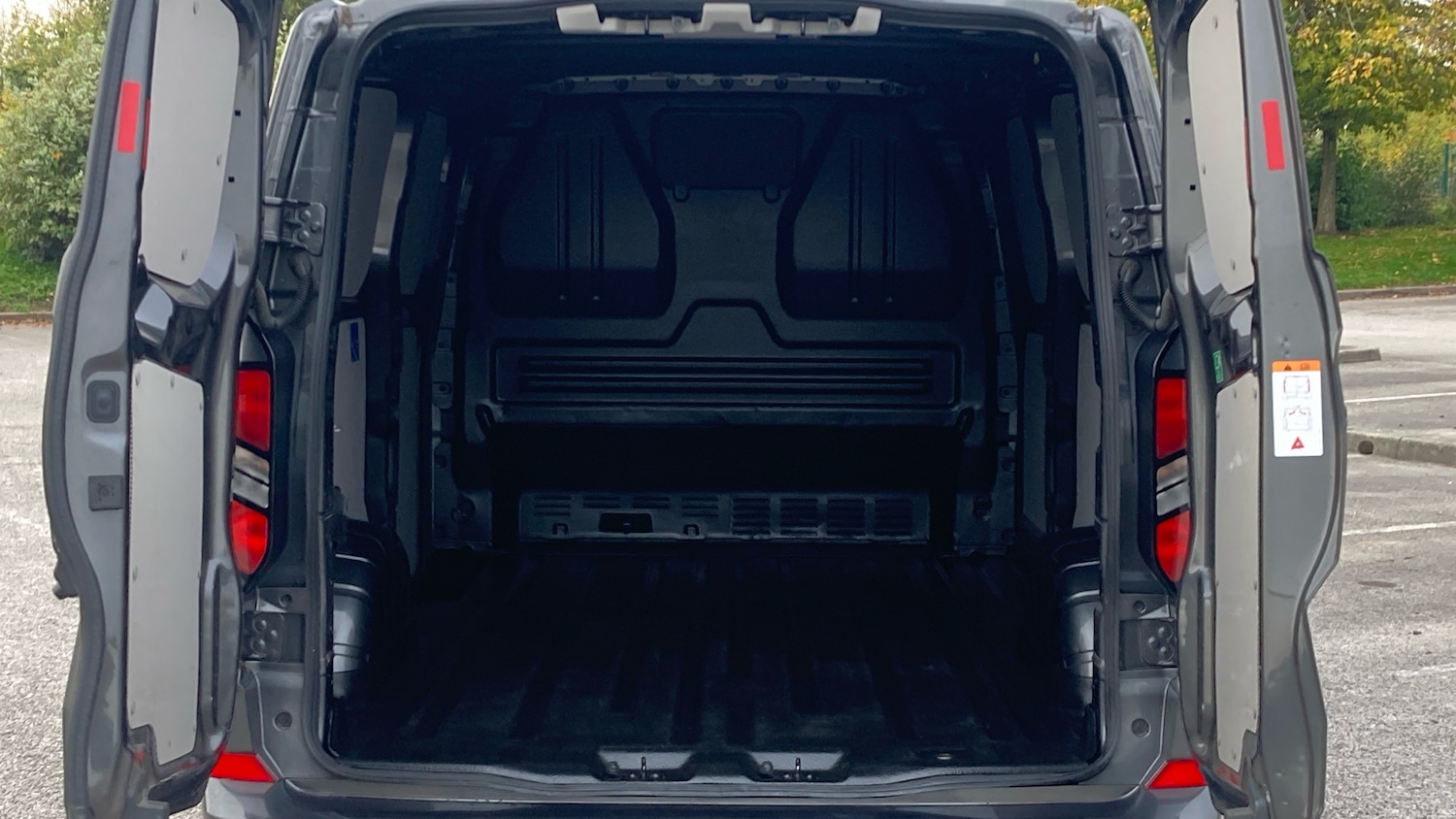 Used Ford Transit Custom 2024 for sale - 76415679: Photo 3