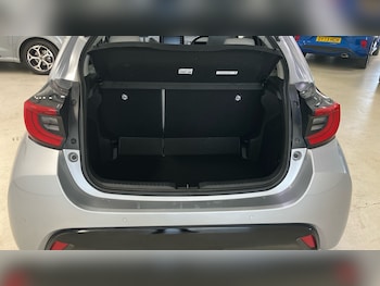 Used Toyota Yaris 2022 for sale - 79251400: Photo