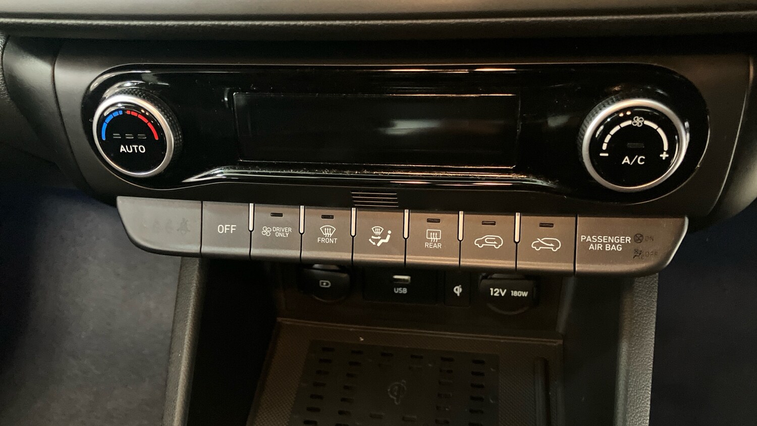 Used Hyundai KONA 2022 for sale - 77617757: Photo 35