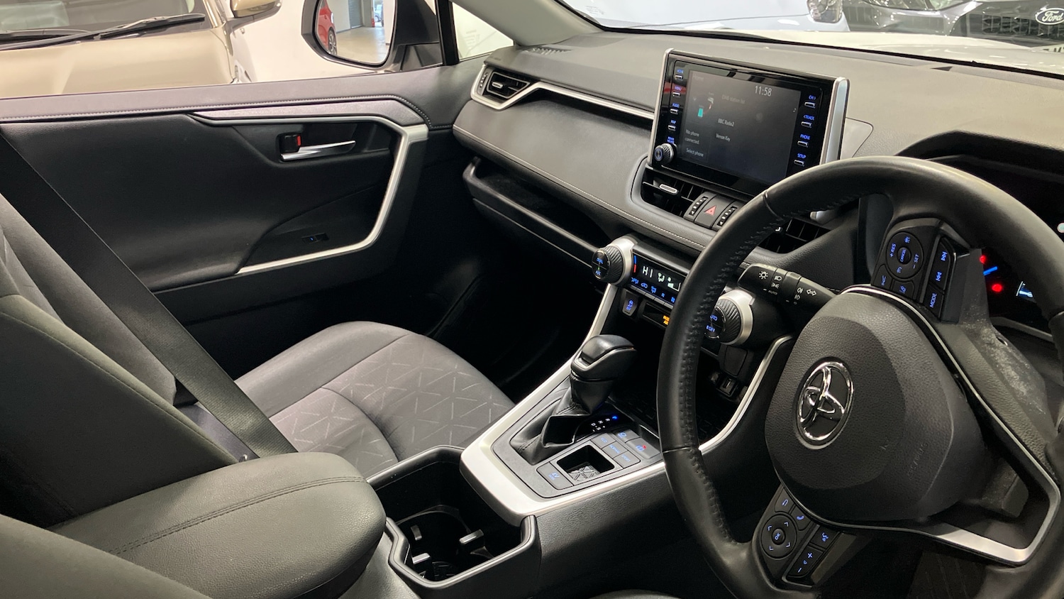 Used Toyota RAV4 2022 for sale - 77035739: Photo 14