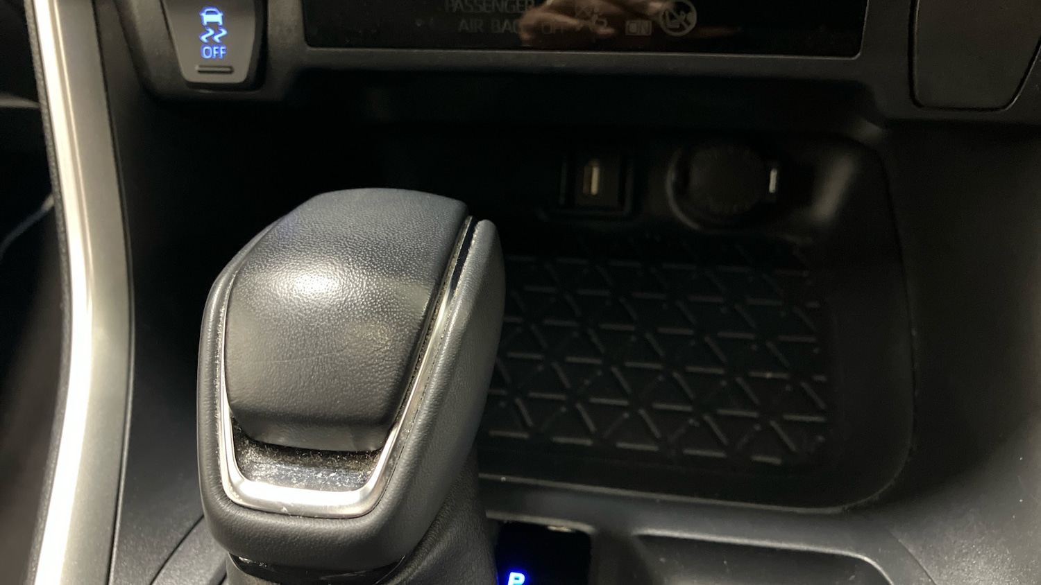 Used Toyota RAV4 2022 for sale - 77035739: Photo 36