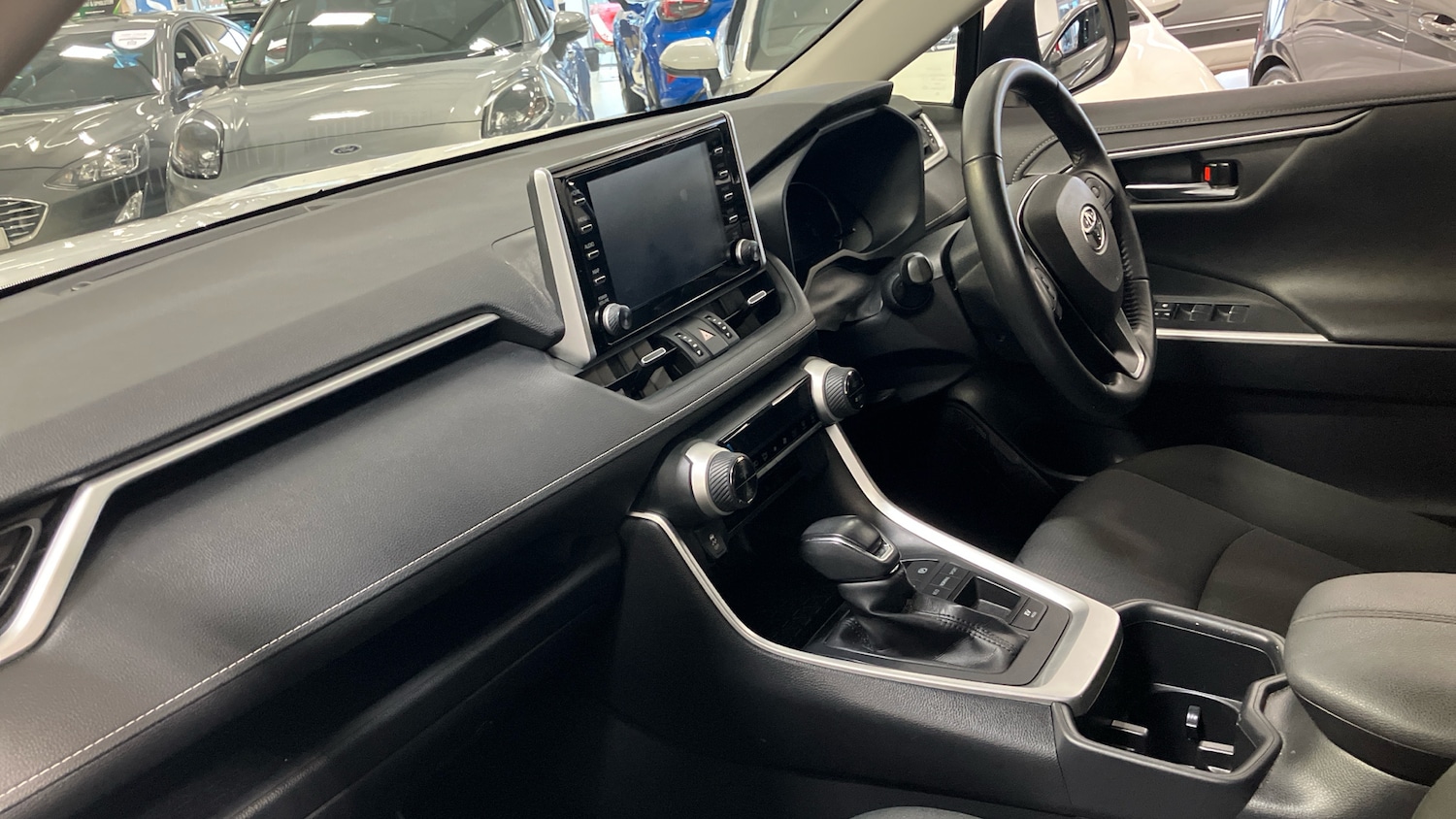 Used Toyota RAV4 2022 for sale - 77035739: Photo 9