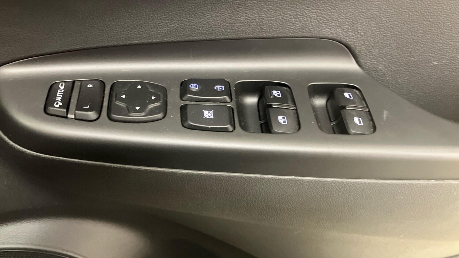 Used Hyundai KONA 2023 for sale - 78151767: Photo 32