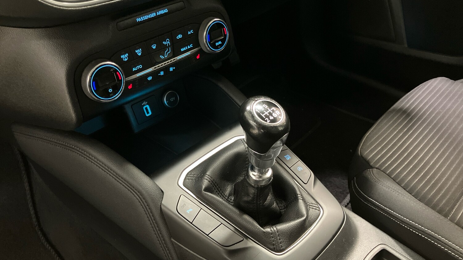 Used Ford Focus 2019 for sale - 76612538: Photo 13