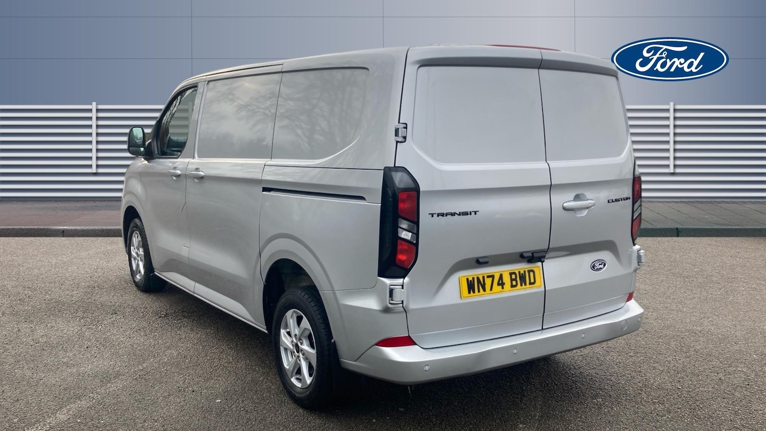 Used Ford Transit Custom 2024 for sale - 77616651: Photo 2