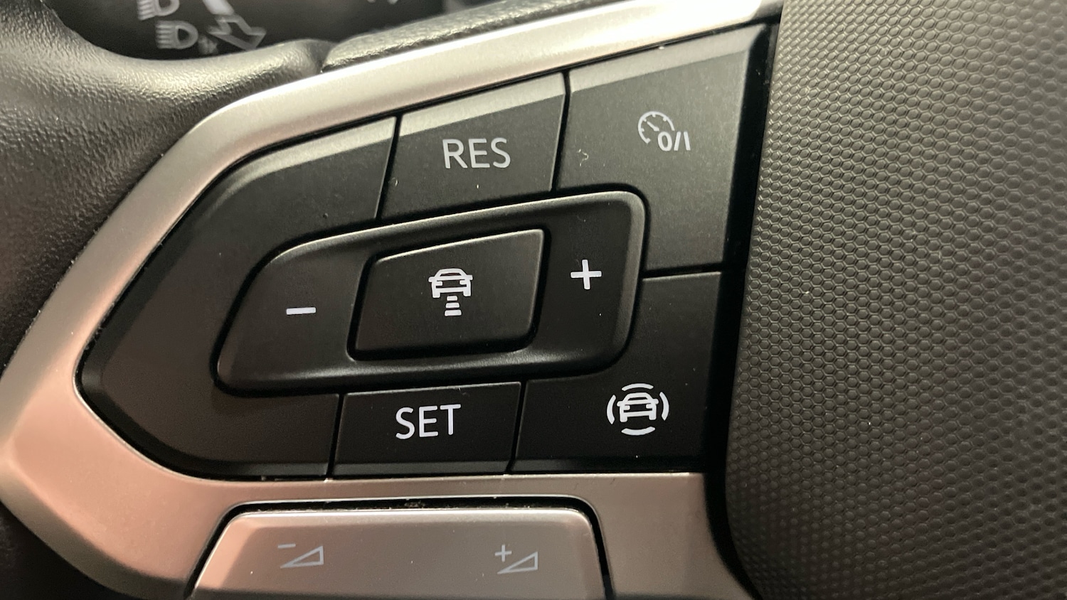 Used Volkswagen T-Roc 2022 for sale - 77416920: Photo 28