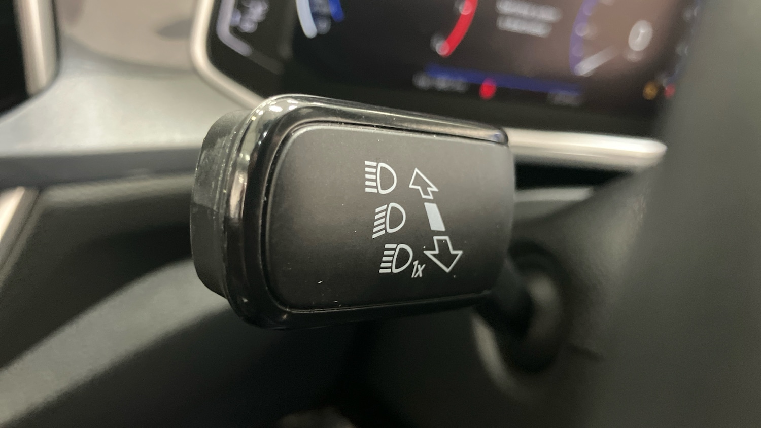 Used Volkswagen T-Roc 2022 for sale - 77416920: Photo 32