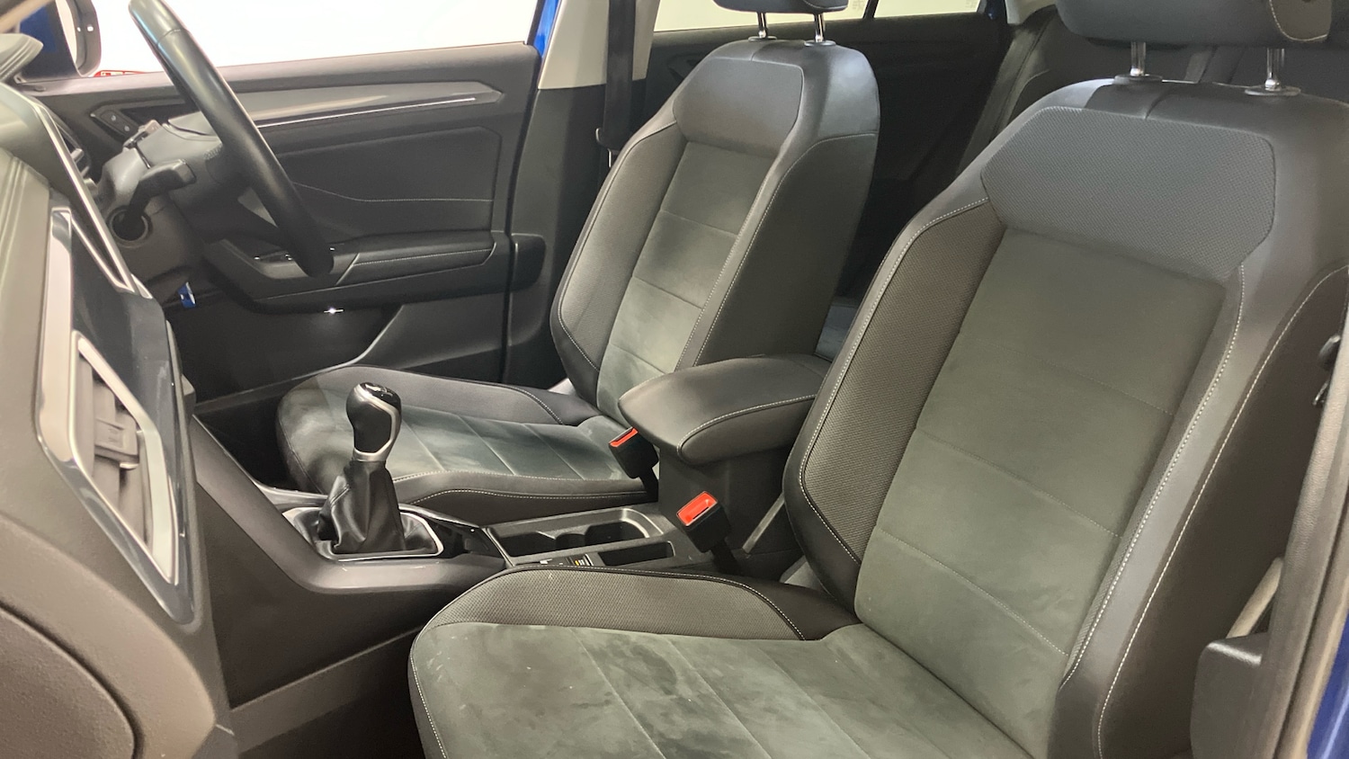 Used Volkswagen T-Roc 2022 for sale - 77416920: Photo 38