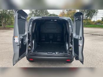 Used Ford Transit Courier 2025 for sale - 76265897: Photo