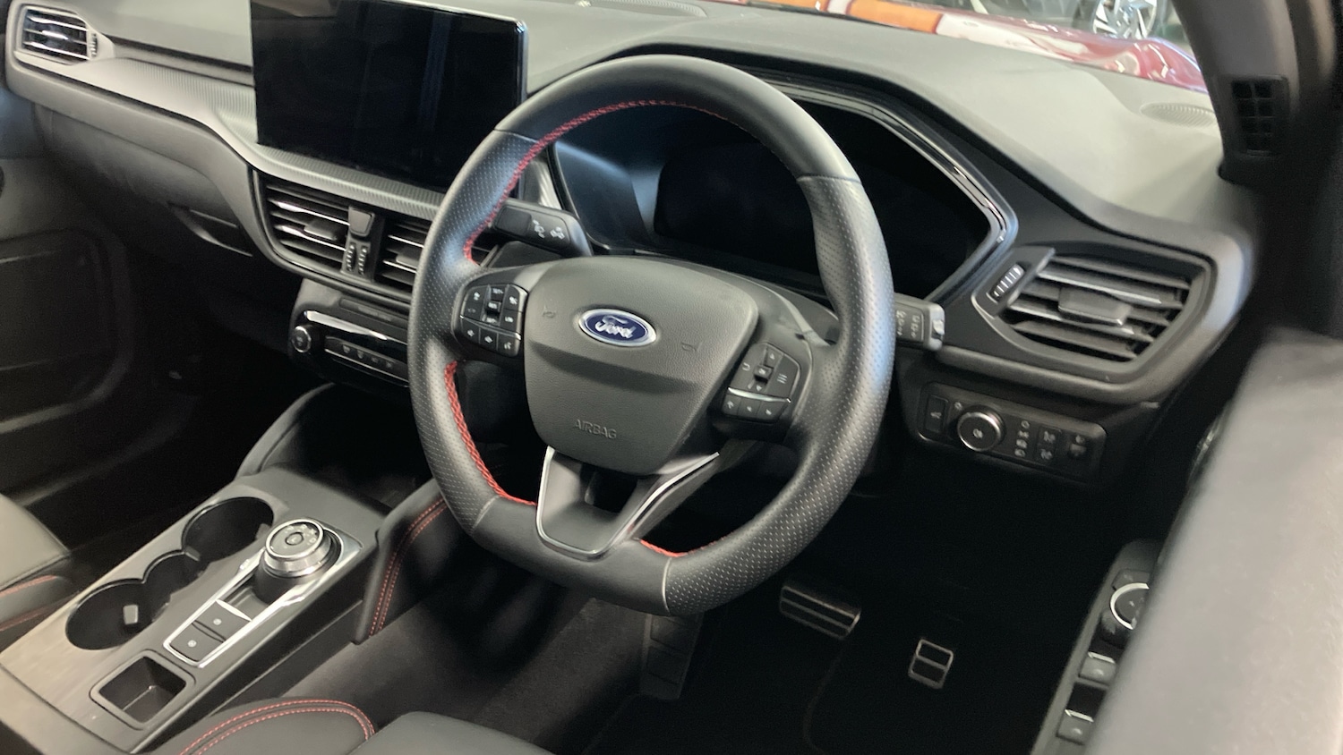 Used Ford Kuga 2024 for sale - 76649539: Photo 11