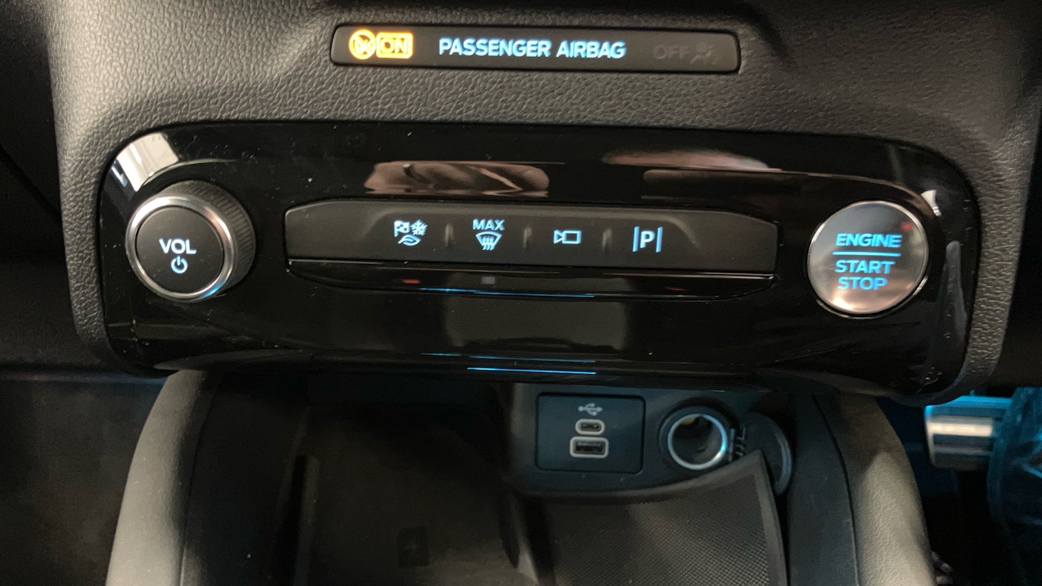 Used Ford Kuga 2024 for sale - 76649539: Photo 26