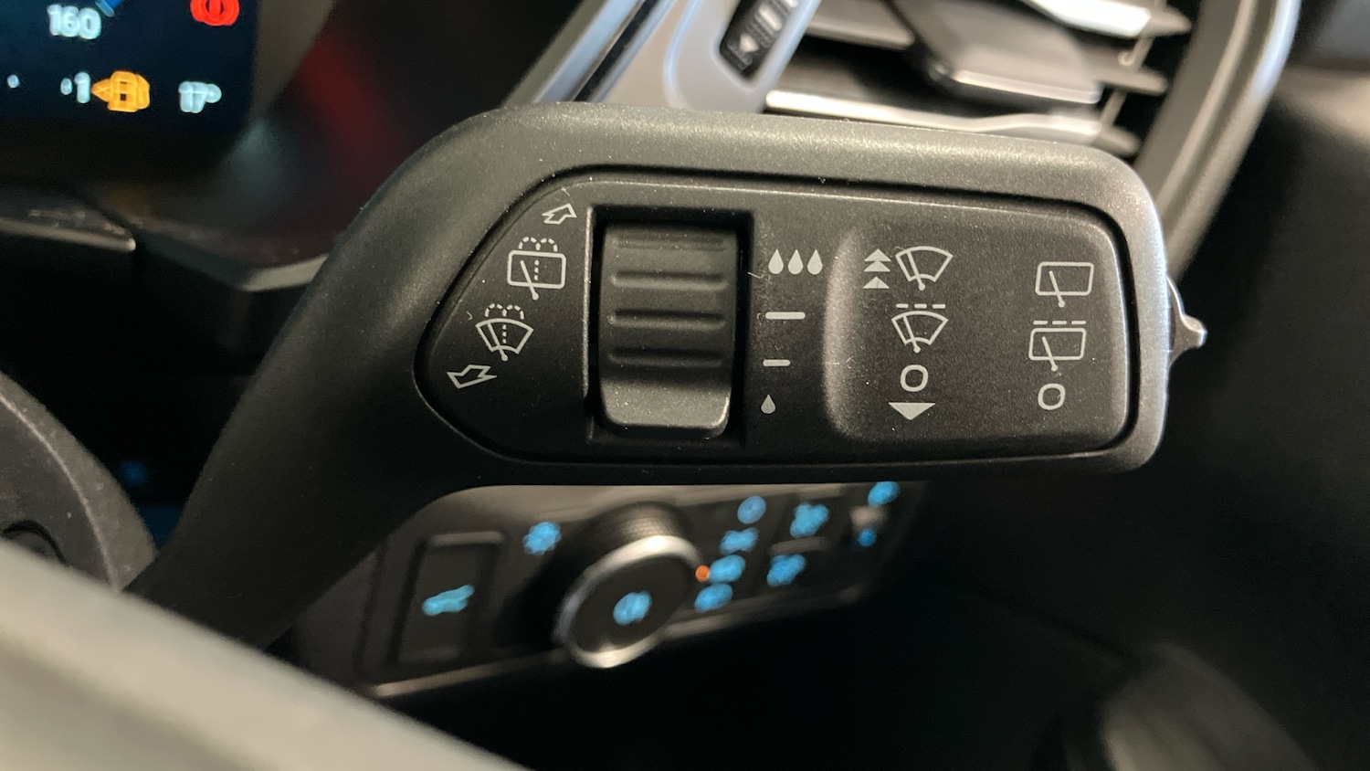 Used Ford Kuga 2024 for sale - 76649539: Photo 30