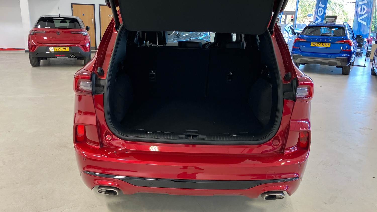 Used Ford Kuga 2024 for sale - 76649539: Photo 4