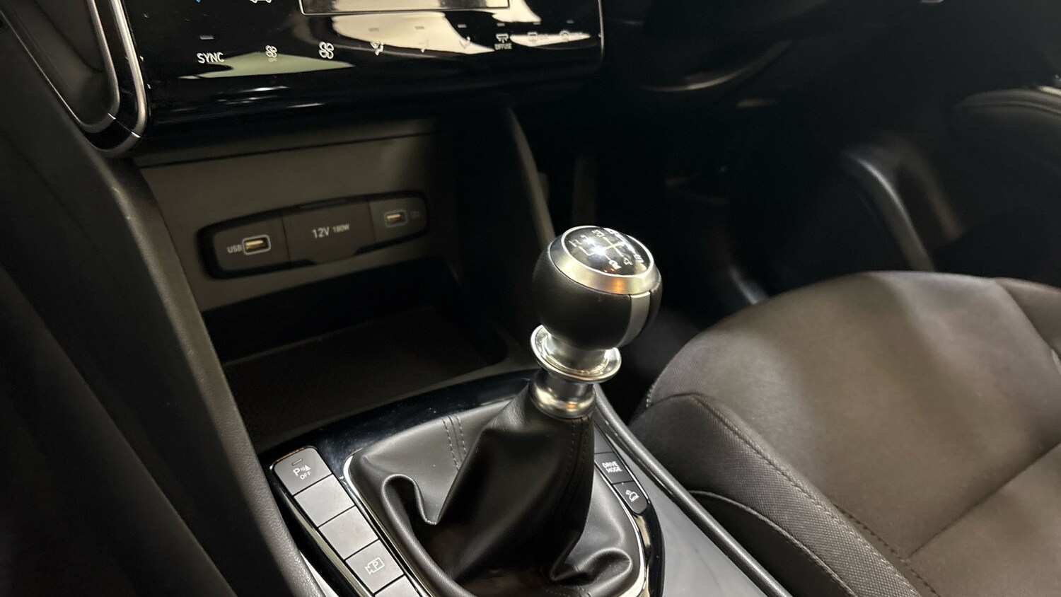 Used Hyundai TUCSON 2022 for sale - 76692673: Photo 13