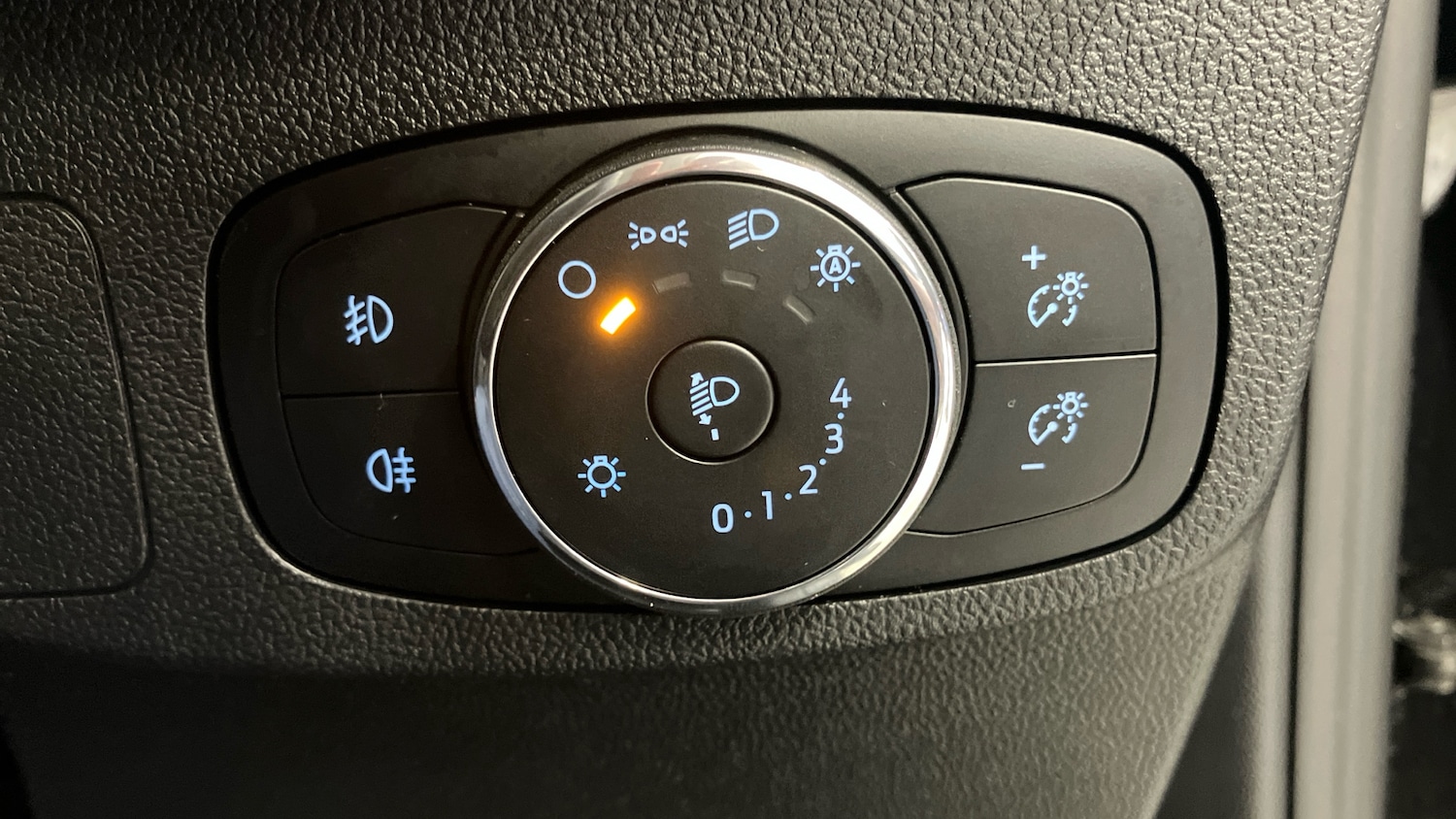 Used Ford Focus 2023 for sale - 77431081: Photo 31