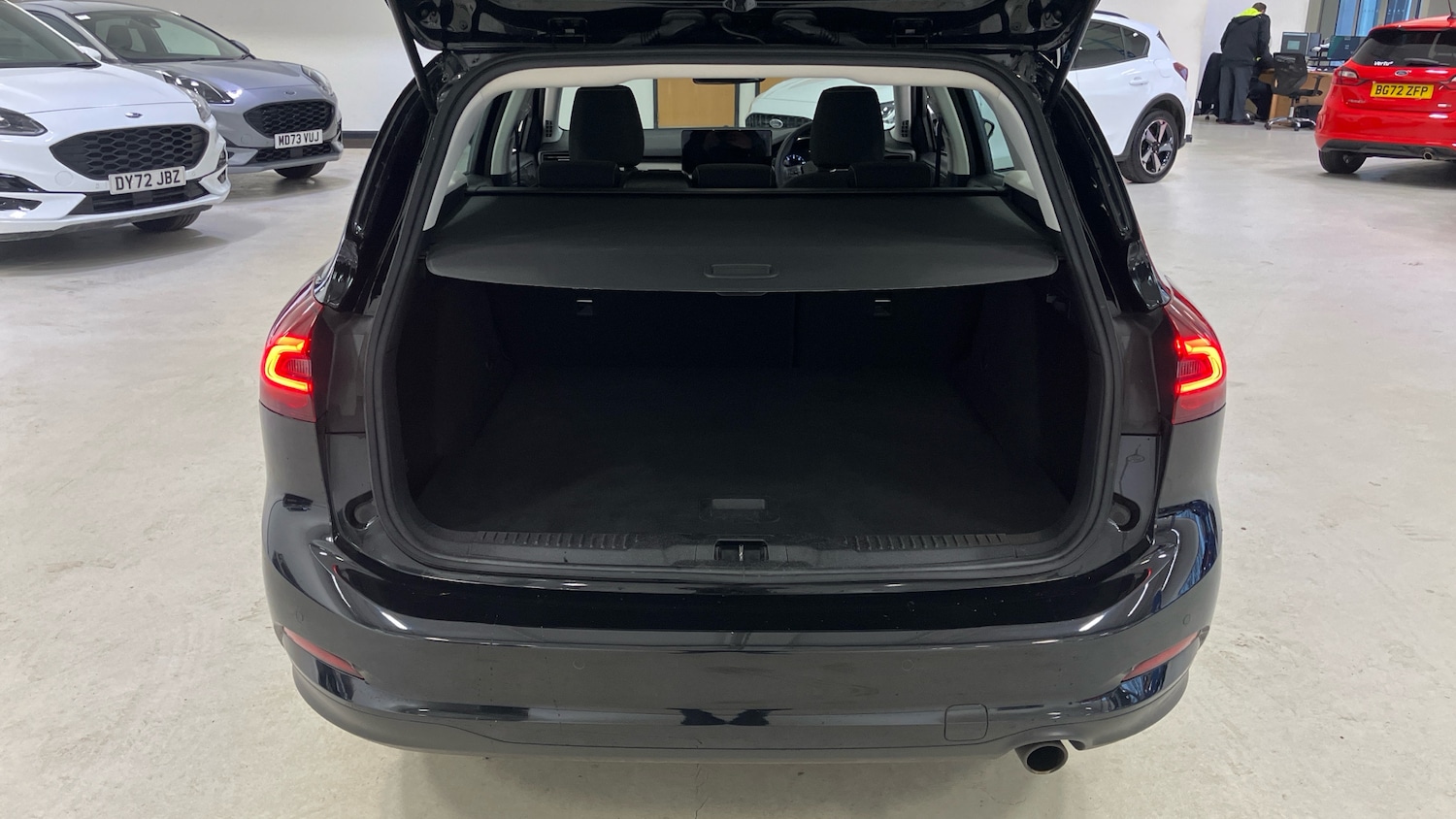 Used Ford Focus 2023 for sale - 77431081: Photo 4