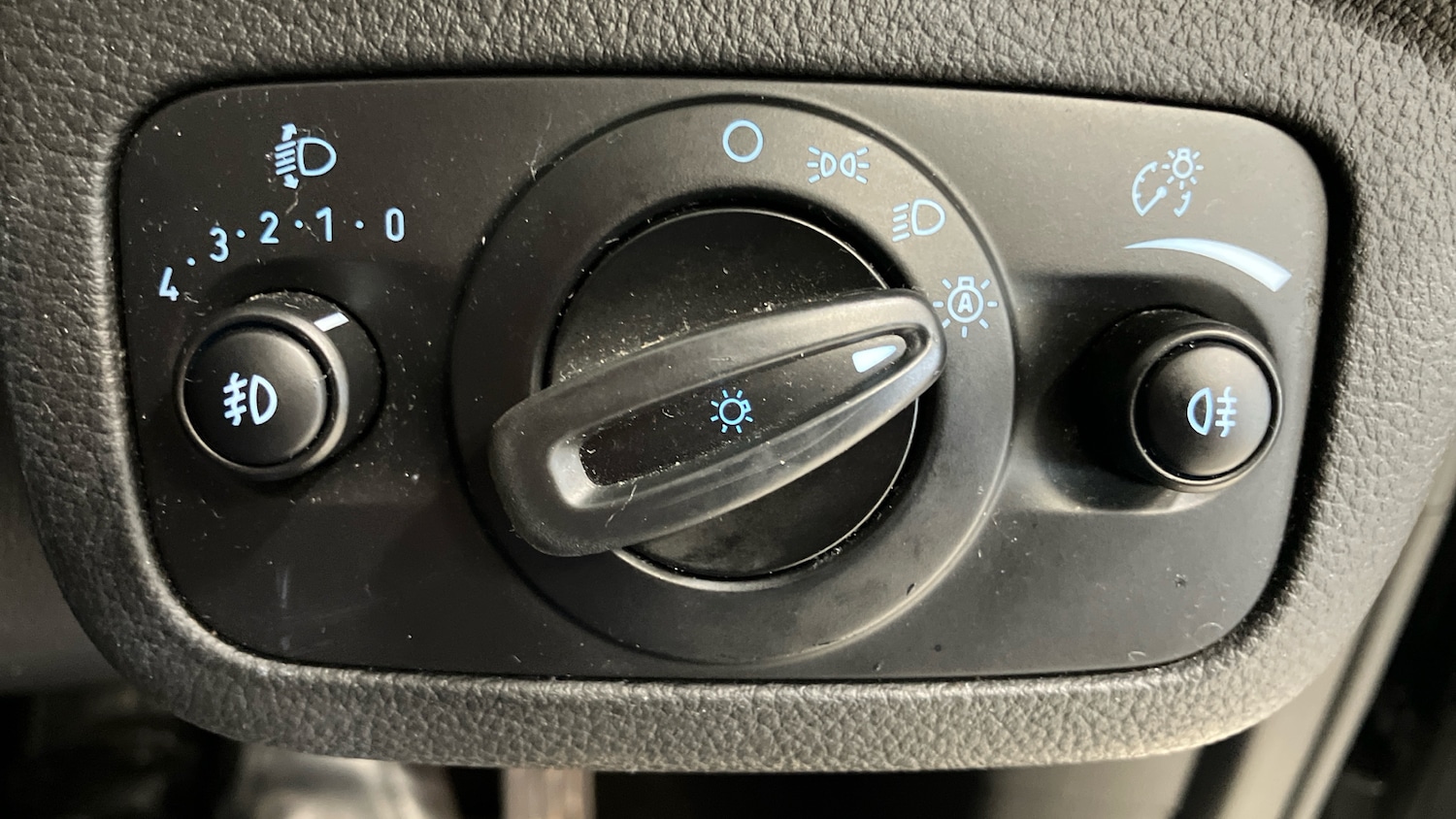 Used Ford C-Max 2019 for sale - 77264296: Photo 32