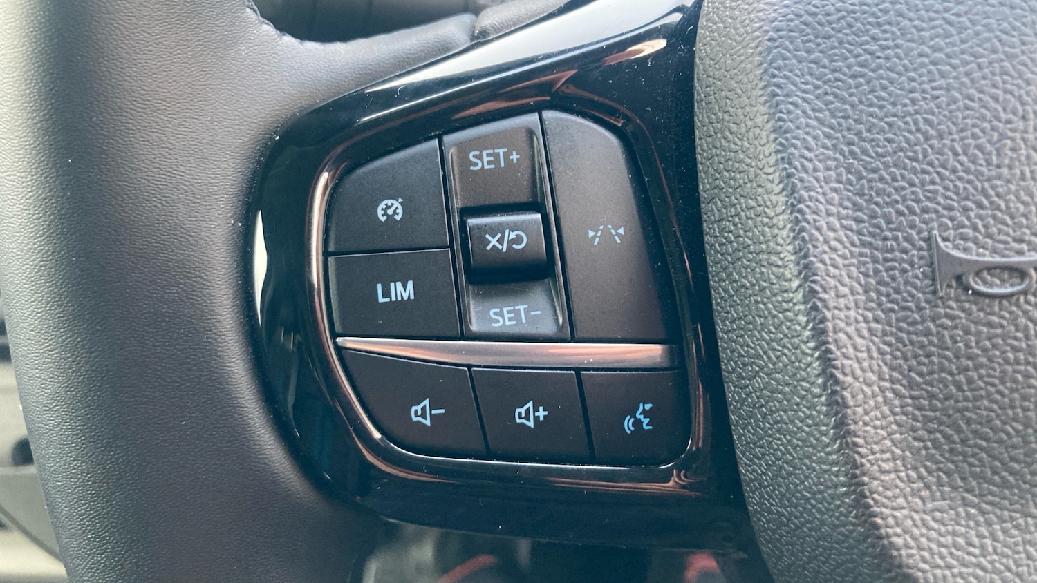 Used Ford Transit Custom 2024 for sale - 77019007: Photo 36