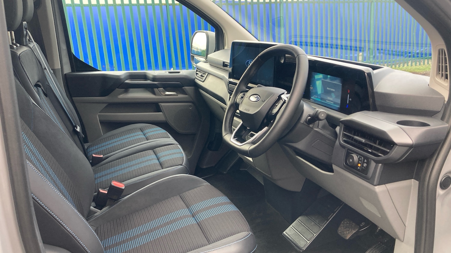 Used Ford Transit Custom 2024 for sale - 77019007: Photo 6
