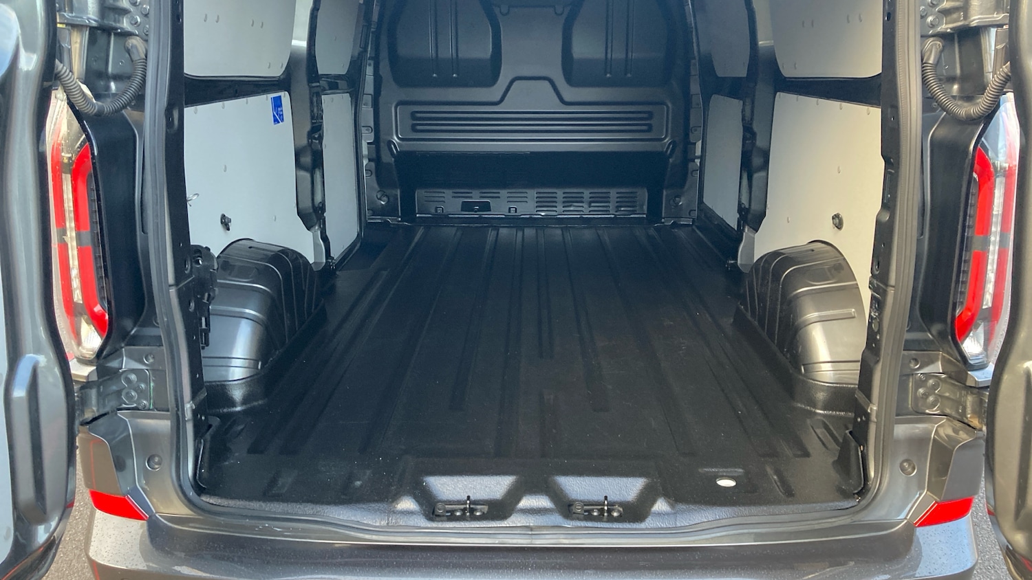 Used Ford Transit Custom 2024 for sale - 76374304: Photo 12