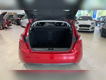 Used Peugeot 308 2015 for sale - 78994942: Photo
