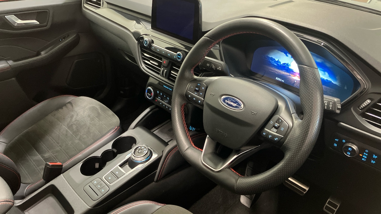 Used Ford Kuga 2022 for sale - 77945969: Photo 11