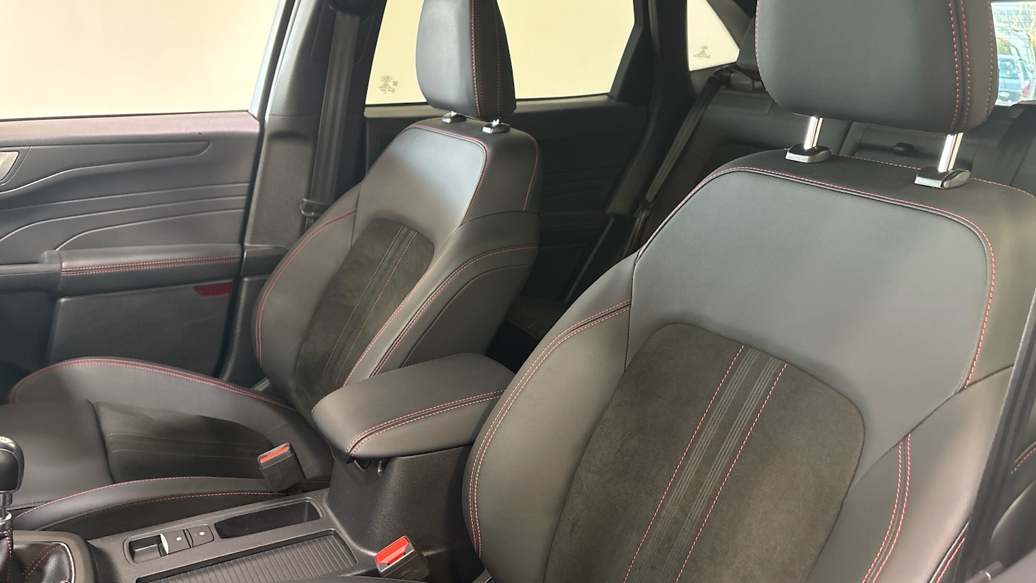 Used Ford Kuga 2025 for sale - 76940025: Photo 25