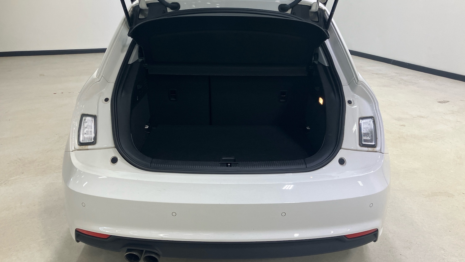 Used Audi A1 2017 for sale - 76734370: Photo 4