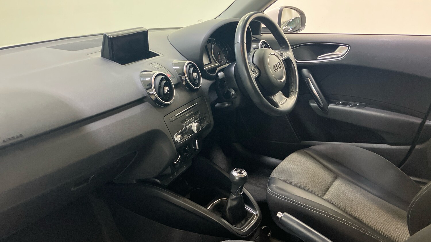 Used Audi A1 2017 for sale - 76734370: Photo 9